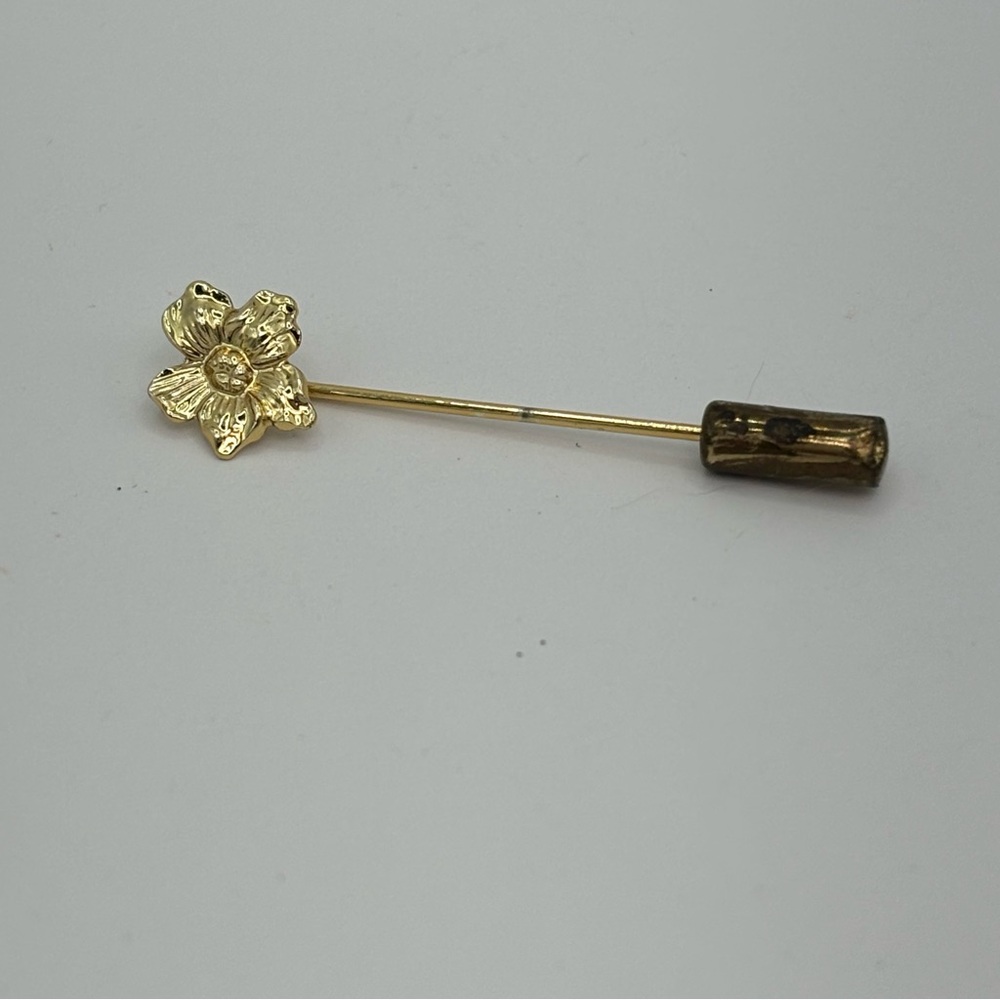Dogwood Flower Stick Pin Vintage